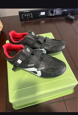 Peloton Cycling Shoes / EUR 43 Black with Cleats Bicycle