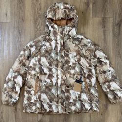Brand New  Unisex, Northface Puffer Jacket 
