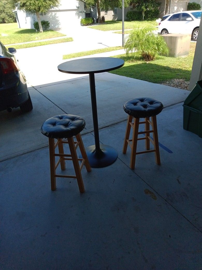 Bar Table With Stools