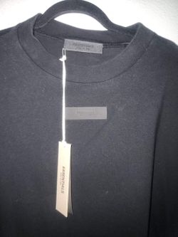 Black essentials shirt size L