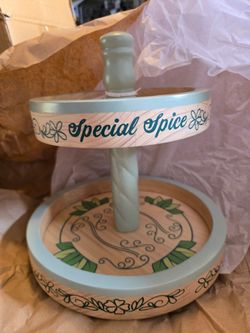 Tiana spice rack