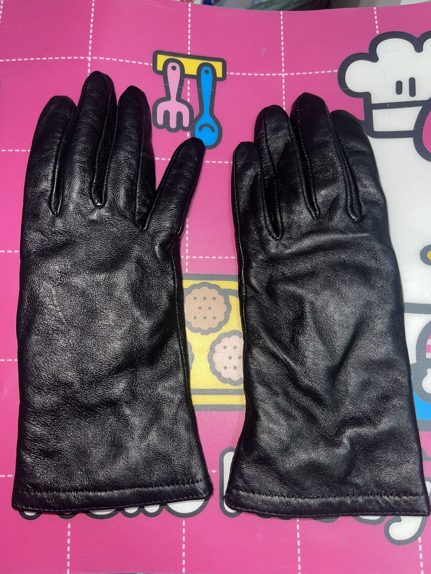 LEATHER GLOVES