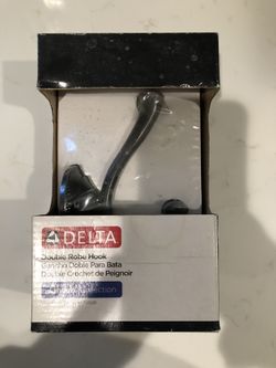 Delta Double Robe Hook Linden Collection