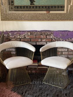 Amazing pair of chairs