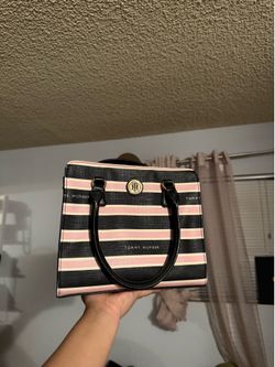 Tommy Hilfiger purse