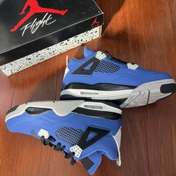 Jordan 4s