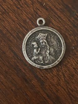 MOTHER AND CHILD PENDANT