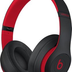 BRAND NEW!!!  Beats by Dre's Studio3 Wireless Headphones| Model # MX422LL/A | Defiant Black Red 