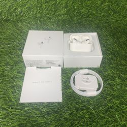 AirPods Pro + Free Charger 
