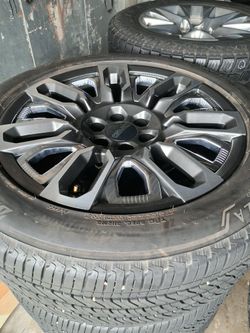 2024 OEM ORIGINAL TAKEOFFS GMC YUKON DENALI ULTIMATE 22 INCH TIRES BRIDGESTONE 95 % $ 2100 