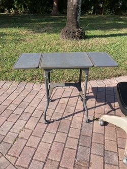 Vintage Mid Century Typewriter Cart / Desk With Extended Side Leafs 