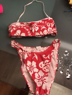 Women’s bikini size small