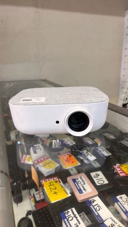 Projector nebula prizm with power cords and box