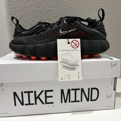 Nike Mind 002