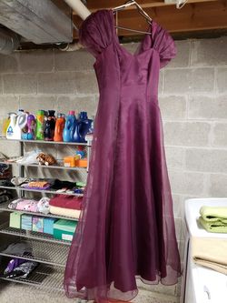 Bridesmaid/Prom dress Wine