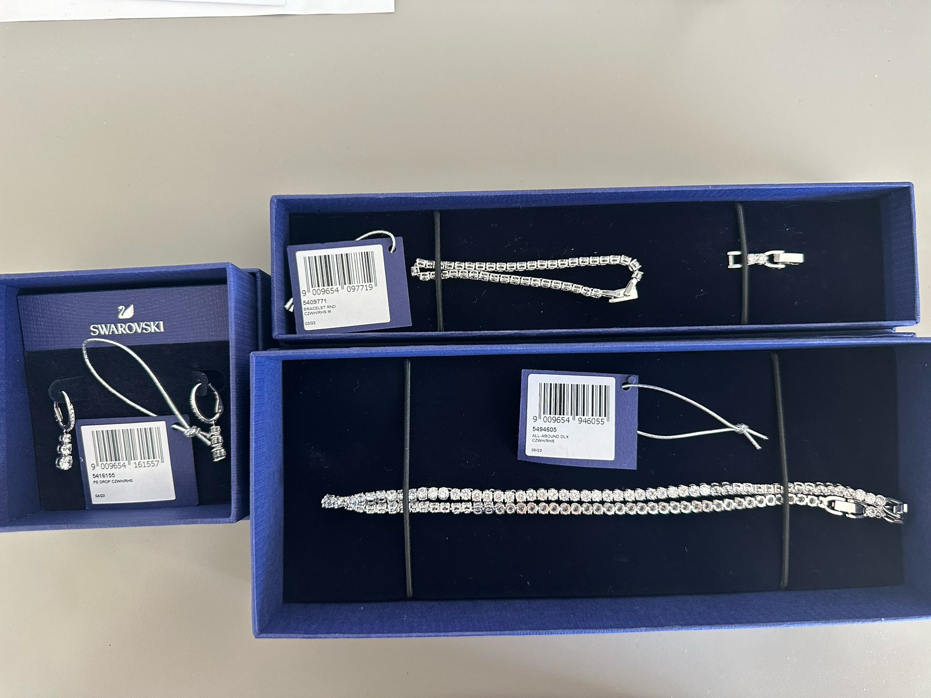 Swarovski Necklace, Bracelet, And Earrings