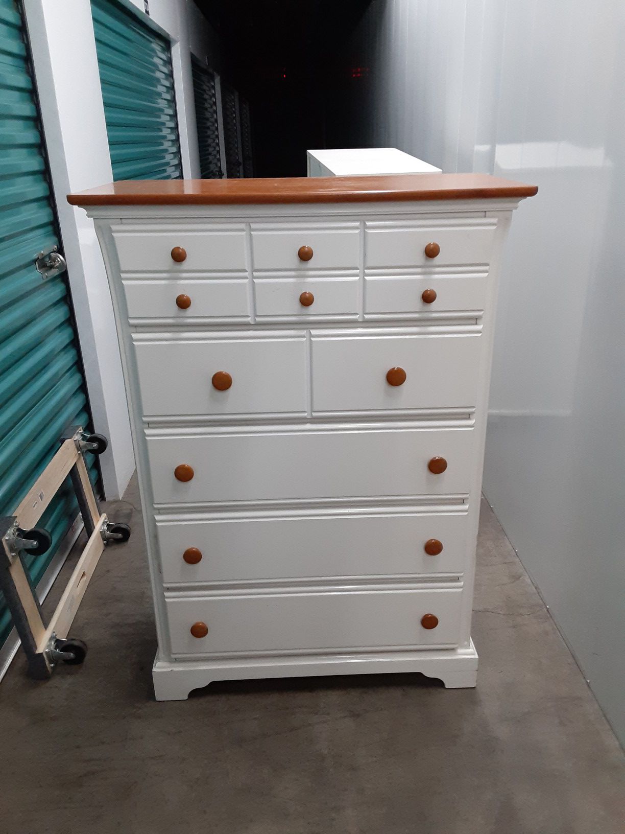 Dresser 6-7/10 condition. Must go first come first serve.