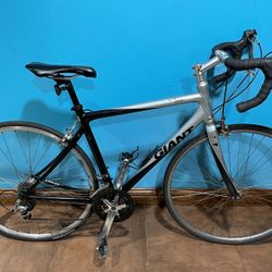 Giant OCR 3 Road Bike (M)