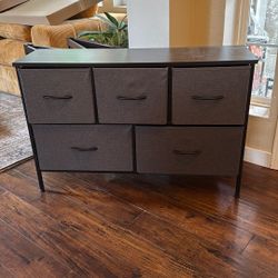 5 Compartment Dresser