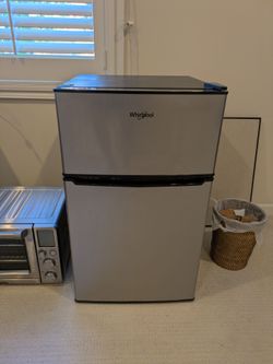 Whirlpool Mini Fridge with Freezer
