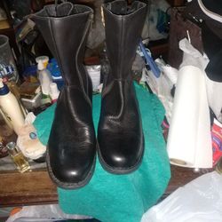 Born Boots Sz8.5