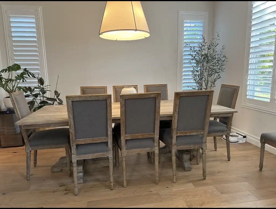 Pottery Barn Linden Dining Room Table & Chairs