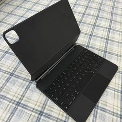 Apple iPad Magic Keyboard 11” Black