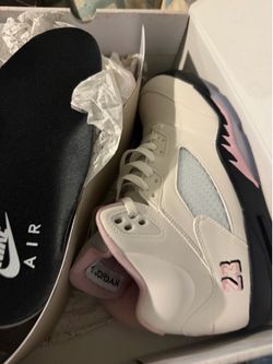 Jordan’s 5 size 10 n a half