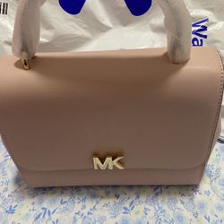 Michael kors Cross Body Bag /hand Bag ( Please follow my page all brand new )