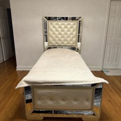 Twin Bed Good Condition 