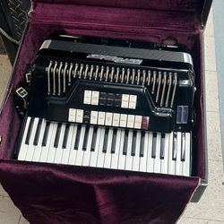 Cordovox Made In Italy Piano Accordion w/ Case