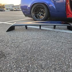 Dodge Challenger Spoiler