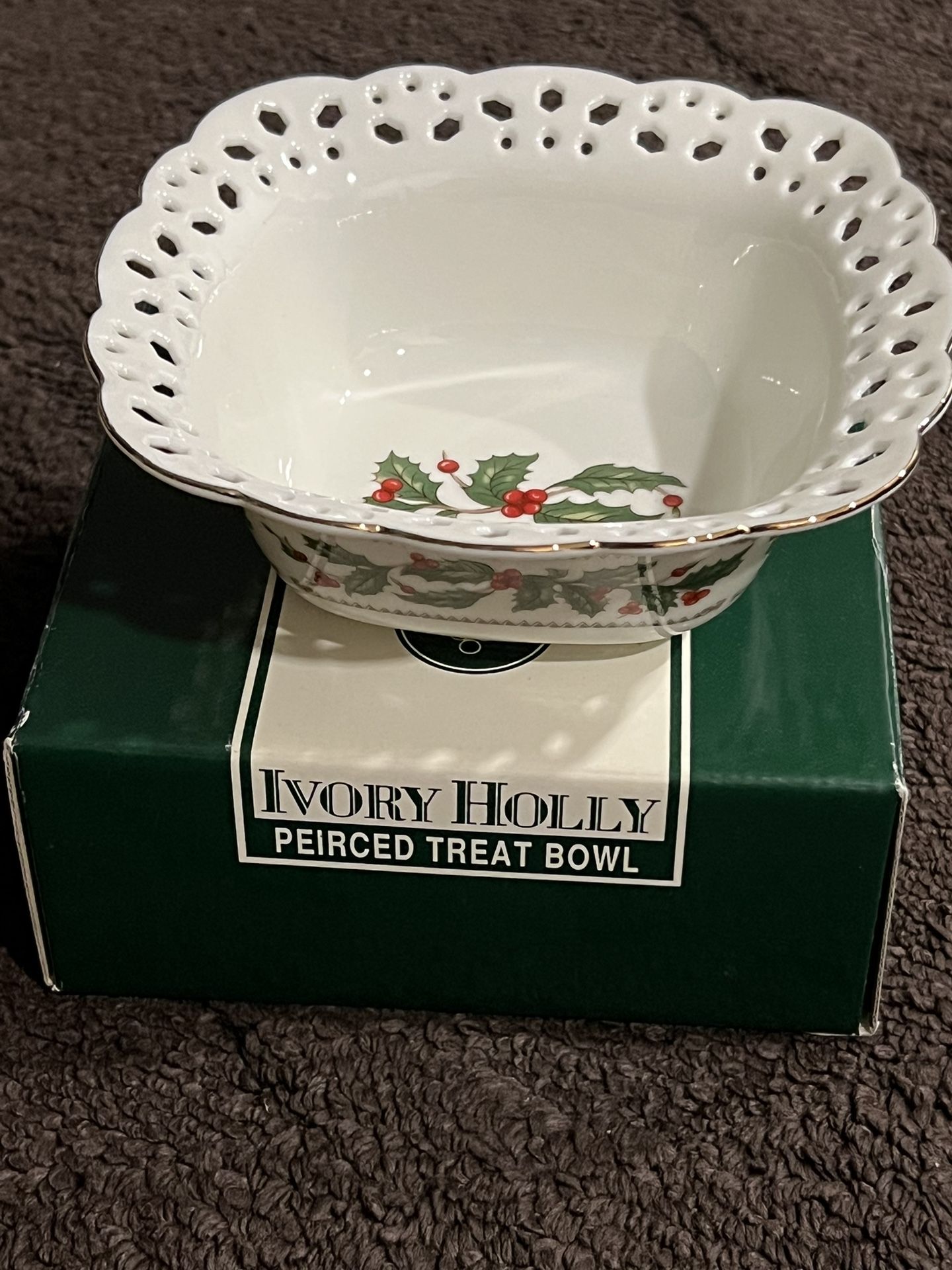 Ivory Holly Christmas treat Bowl