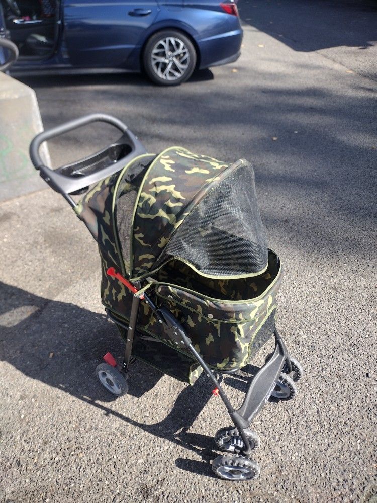 Dog stroller