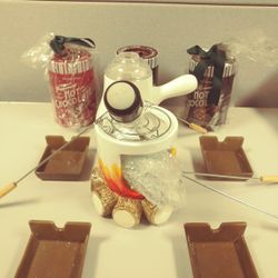 Smores Indoor Kit .. Great For Parties