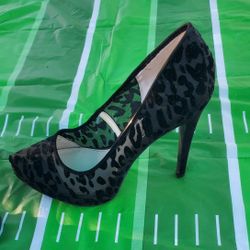 New Jesica Simpson Heels  Size 6.5