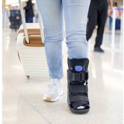 Free 15$ Short Air Cam Walker Fracture Boot, Medium, Black