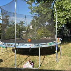 FrEe trampoline!