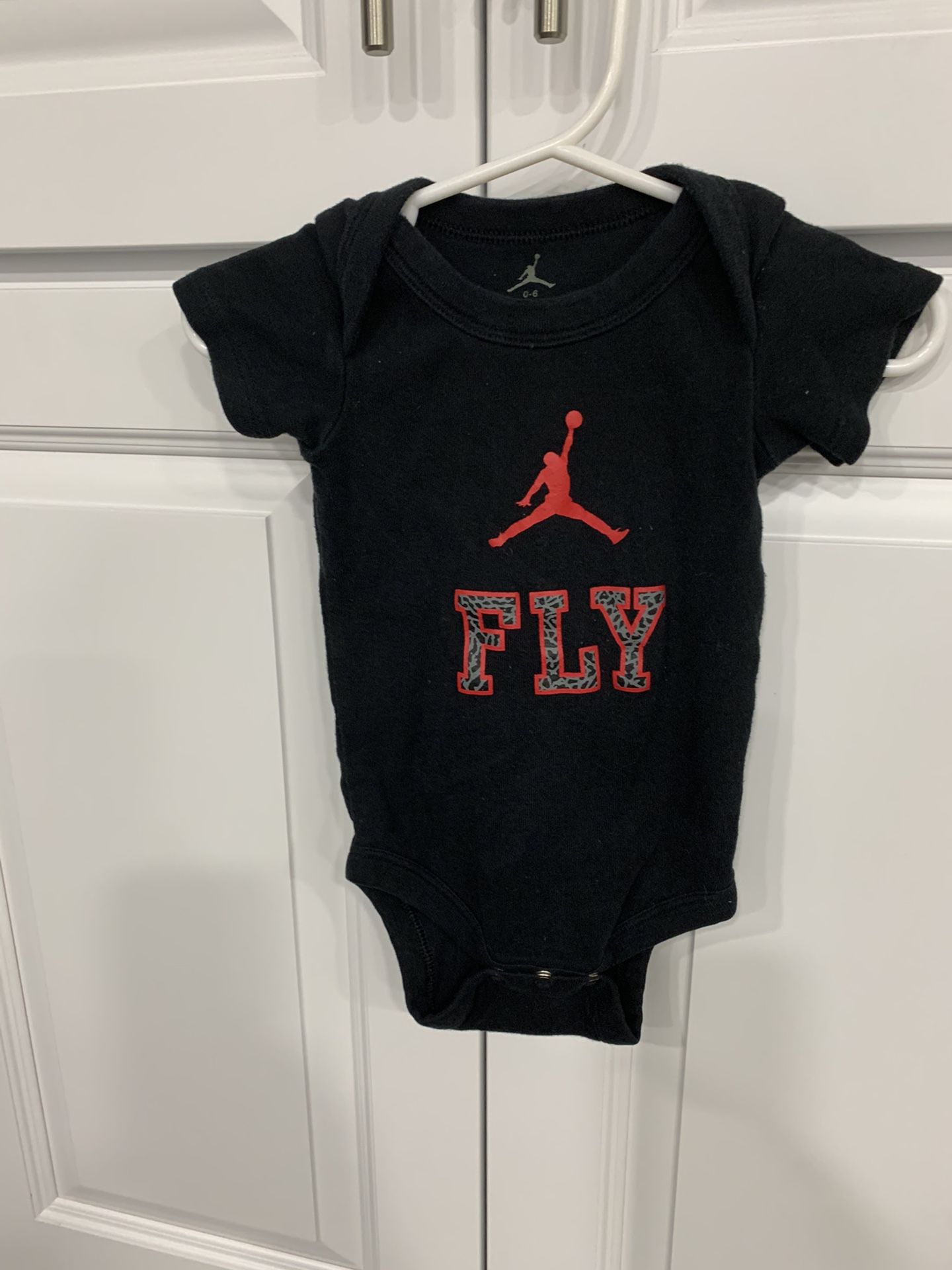 Infant Boy Nike Jordan 0-6M Onesie Set