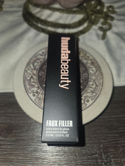 Huda Beauty Faux Filler Extra Shine Lip Gloss