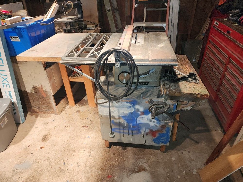 Old Craftmen Table Saw With Dust Collection Box On Wheels
