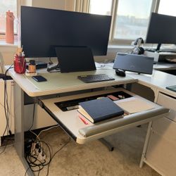 Working Desk 