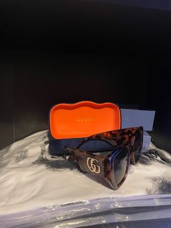 Oversized Tortoiseshell w/