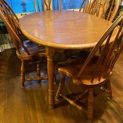 Vintage E. R. Buck Solid Maple Table 4 Chair Set With Leafs