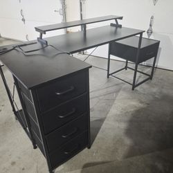 Small L shape Desk