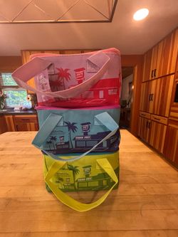 Trader Joe’s Mini Insulated Cooler Bags – New with Tags – Multiple Colors