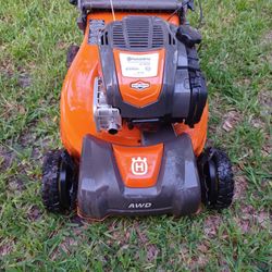 Lawn Mower Husqvarna AWD Excellent Conditions Run Like New 