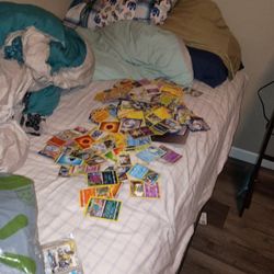 100+ Cards Some Yu-Gi-Oh Cards And The Condition Is Decent Not All Of Them Are Perfect 