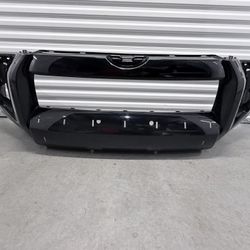 2014-2015-2016-2017-2018 Toyota 4runner Front Bumper OEM