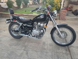 09 HONDA 250 REBEL  NICE BIKE